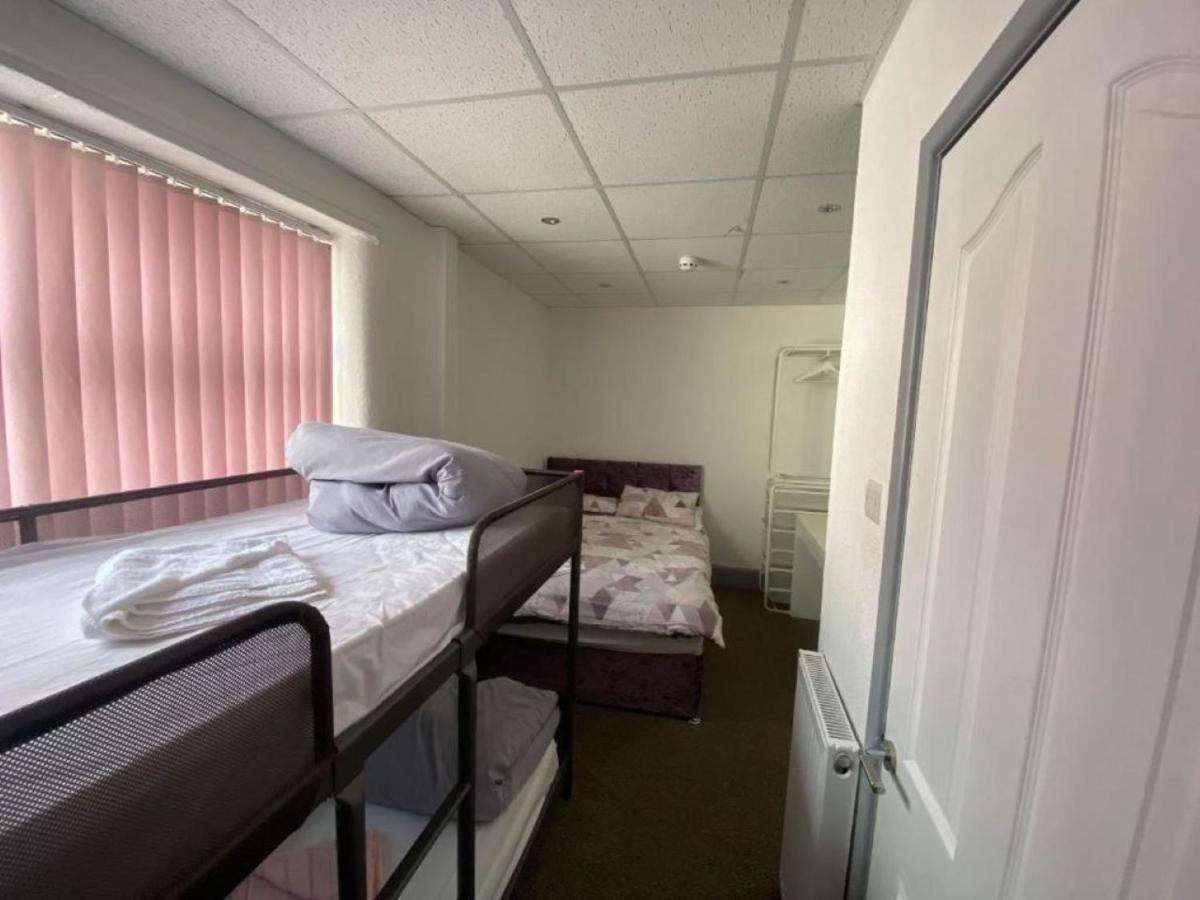 Arnies Hotel Blackpool Exteriör bild